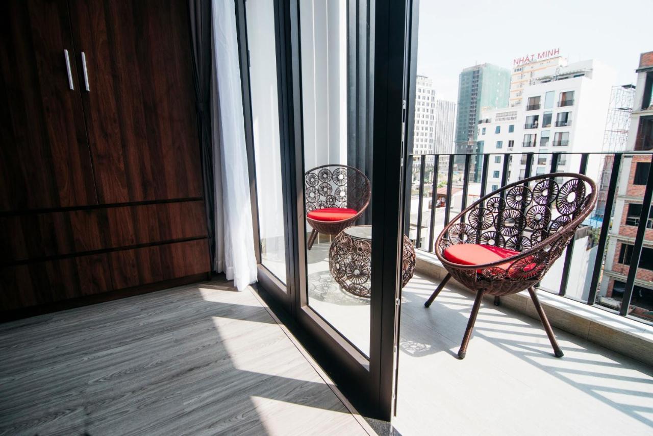 Royal Lion Hotel & Apartment Дананг Экстерьер фото