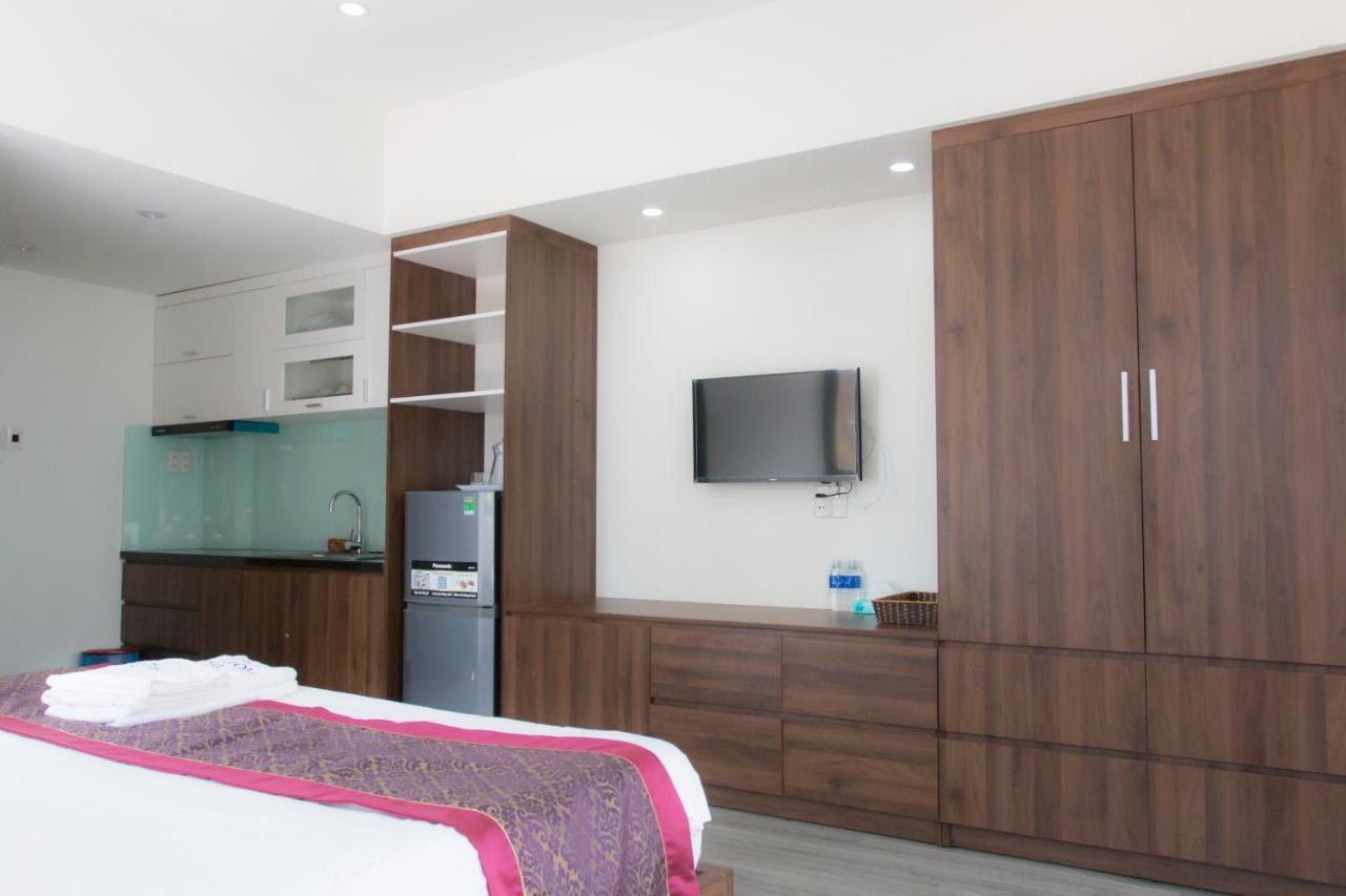 Royal Lion Hotel & Apartment Дананг Экстерьер фото