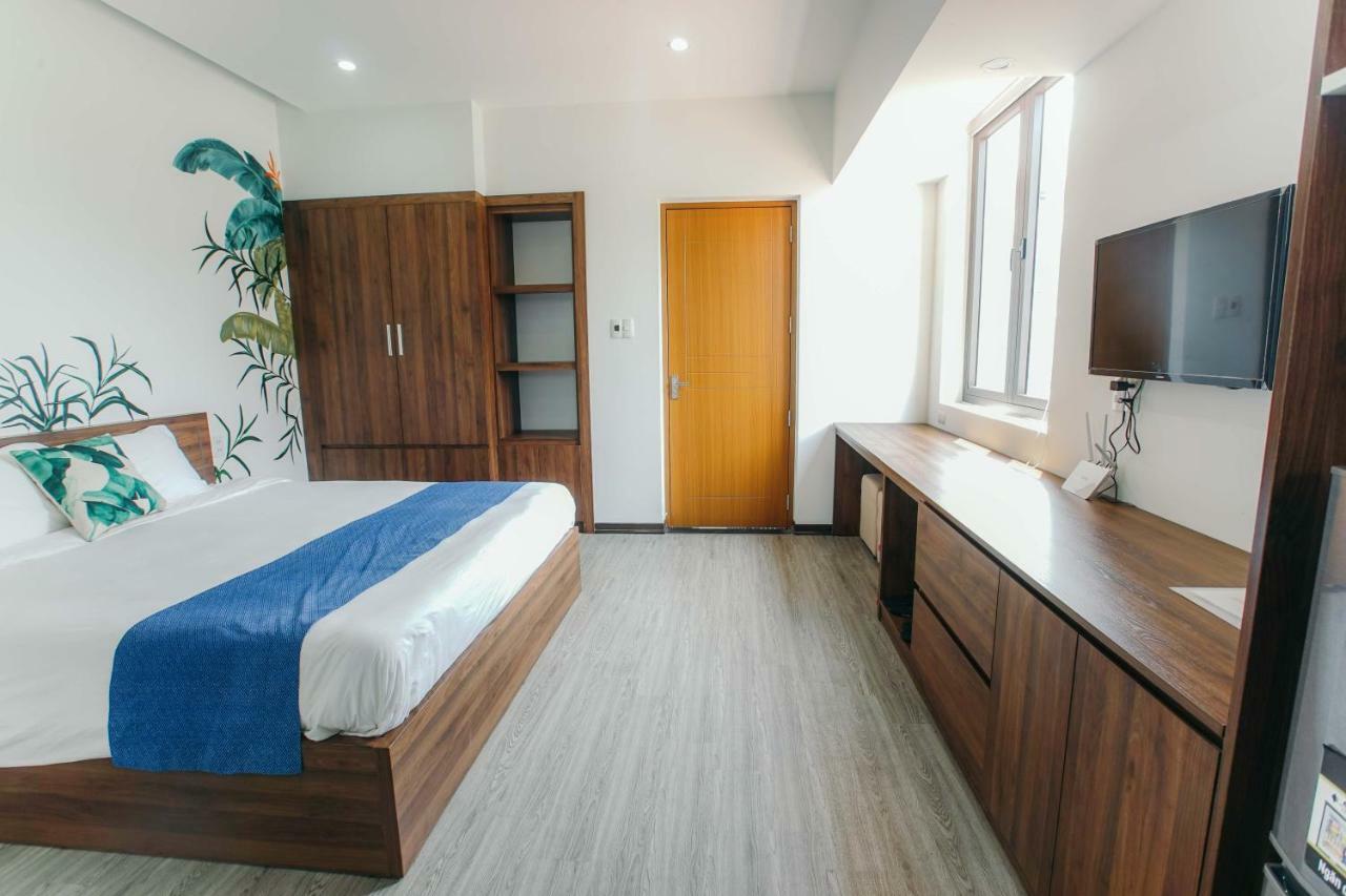 Royal Lion Hotel & Apartment Дананг Экстерьер фото