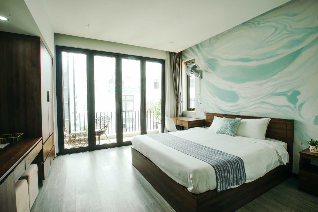 Royal Lion Hotel & Apartment Дананг Экстерьер фото